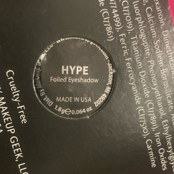 2/$15 Makeup Geek Foiled Eyeshadow Single - Picture 2 of 2